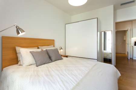 Appartamento con balcone in affitto in via Villarroel