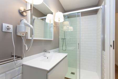 Appartamento con balcone in affitto in via Villarroel