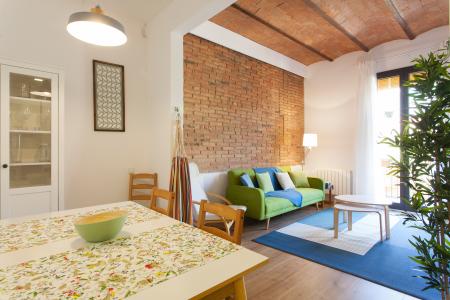 Alquiler ático en calle Comte Urgell con Valencia