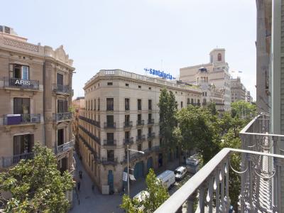 Квартира в Кратковременная аренда в Barcelona Fontanella - Plaza Catalunya