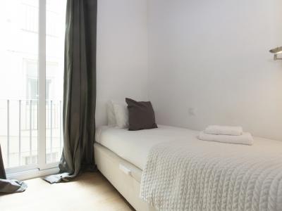 Квартира в Кратковременная аренда в Barcelona Fontanella - Plaza Catalunya