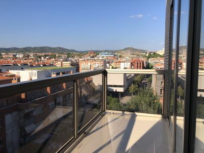 Dúplex te huur in Sant Joan Despí Rb Josep Maria Jujol - Verdaguer