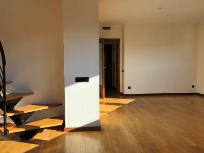 Dúplex te huur in Sant Joan Despí Rb Josep Maria Jujol - Verdaguer