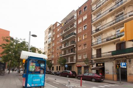 Apartamento familiar para alugar em Constitució - Olzinelles