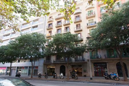 Appartement te huur in Barcelona Calabria - Rossello (min. 6 Months)