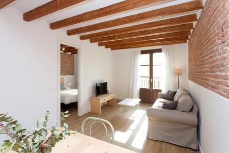 Appartement te huur in Barcelona St Antoni - Plaza Universitat